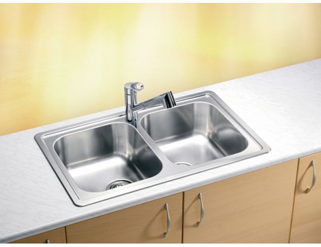 Dvojno inox pomivalno korito s kromirano kuhinjsko pipo