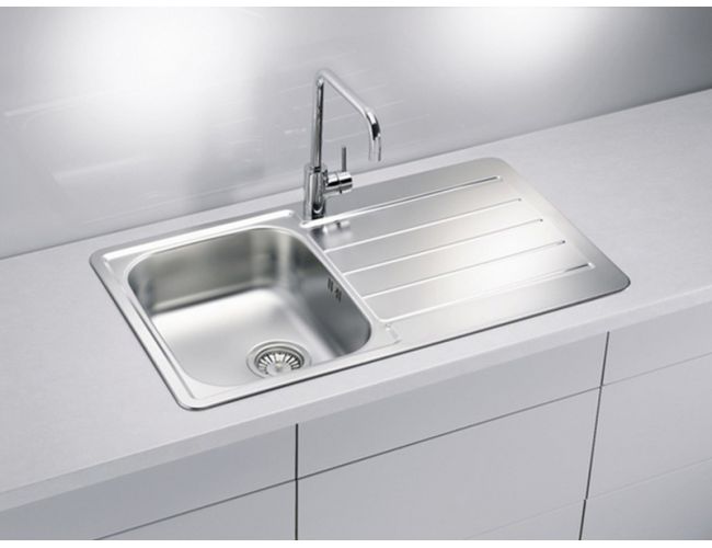 Inox pomivalno korito z odcejalnikom in kromirano kuhinjsko pipo